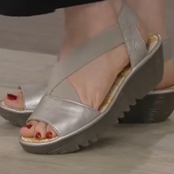 Fly London RALE Cross Band Wedge Sandals Metallic Silver Women’s 38 US 7.5-8 - Picture 10 of 11